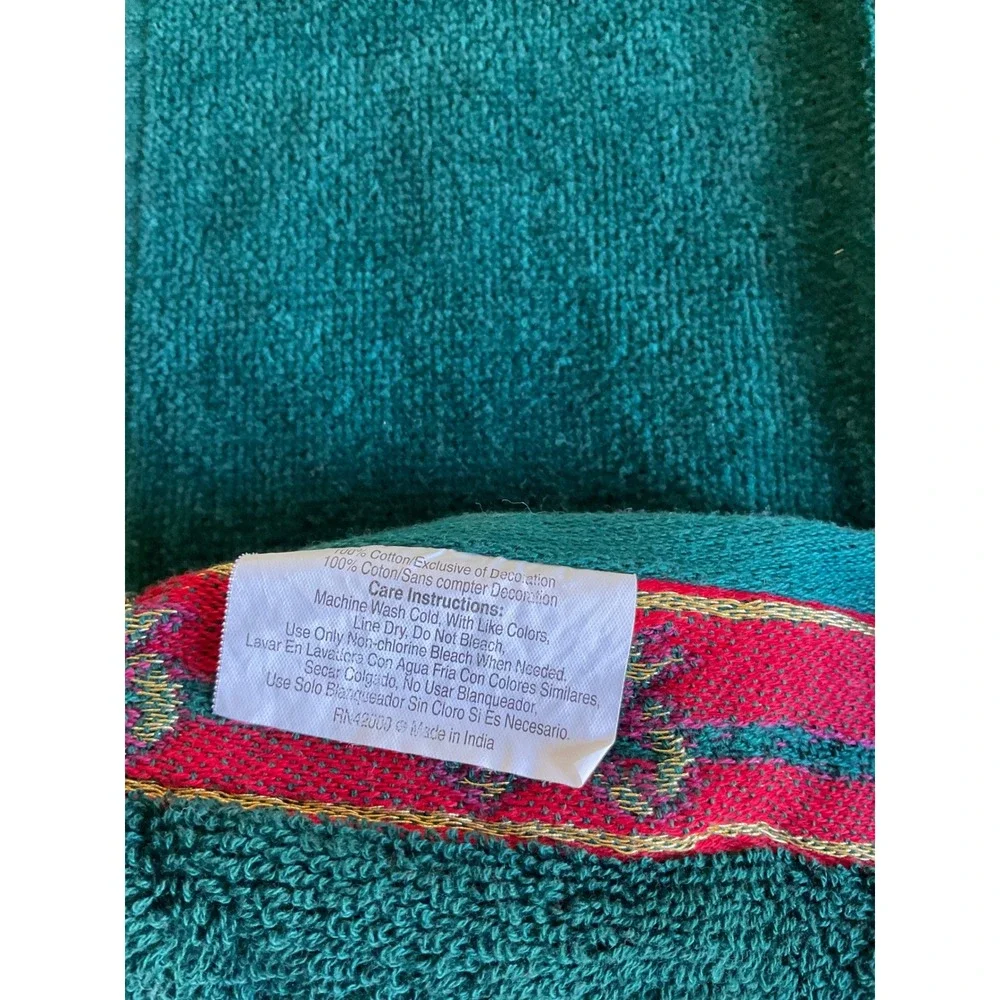 Vintage Christmas Poinsettia 3 Piece Towel Set Hunter Green Embroidered Cotton